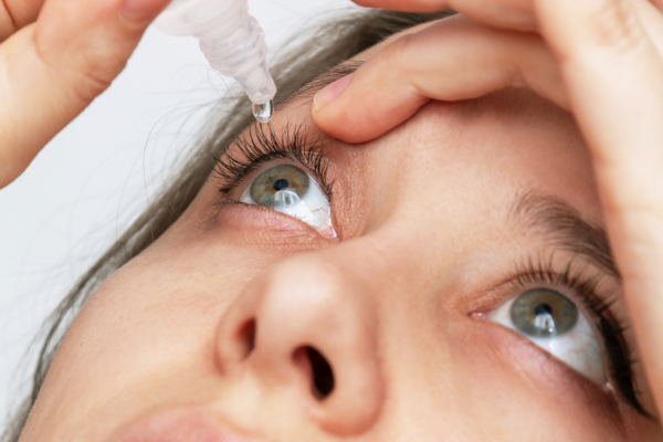 Sécheresse oculaire : définition, symptômes et causes